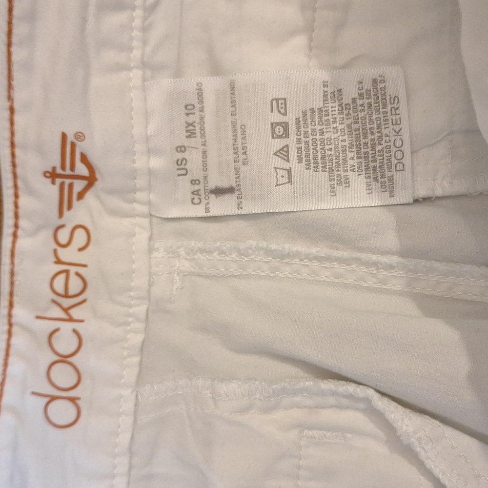 Dockers Womens 8 White Bermuda Shorts WPL-423 Flat Front - Picture 8 of 10